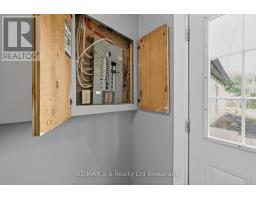 111 COMMISSIONER STREET - 18