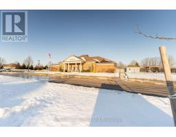 135 WESTON DRIVE - 21