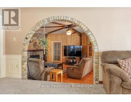 3880 DUNDAS STREET - 13