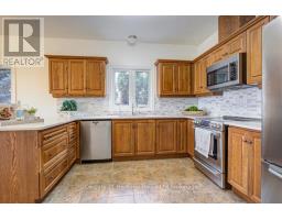 2 GREEN GABLE PLACE - 12