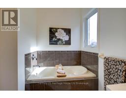 2 GREEN GABLE PLACE - 19