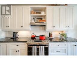 428 LAKEVIEW DRIVE - 18