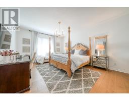 428 LAKEVIEW DRIVE - 27