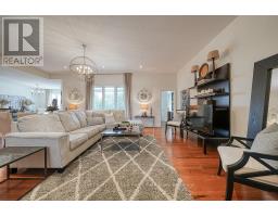 428 LAKEVIEW DRIVE - 8
