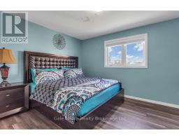 687 FRONTENAC CRESCENT - 19