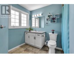 687 FRONTENAC CRESCENT - 22