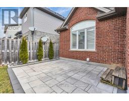 687 FRONTENAC CRESCENT - 30