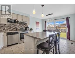 687 FRONTENAC CRESCENT - 9