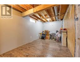 235 HUNTINGDON CRESCENT - 20