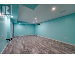 235 HUNTINGDON CRESCENT - 25