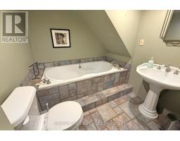 245 BOWER HILL ROAD - 34
