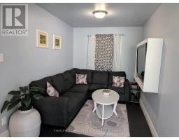 293 CLARKE STREET N - 12