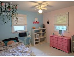 293 CLARKE STREET N - 13
