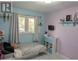 293 CLARKE STREET N - 15
