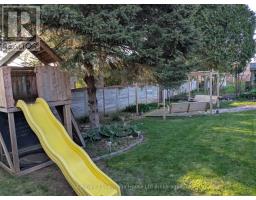 293 CLARKE STREET N - 32