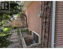 293 CLARKE STREET N - 34
