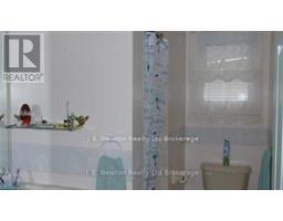 5 DEREHAM DRIVE - 5