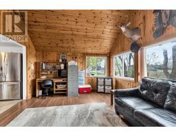 456 JOHN STREET S - 18