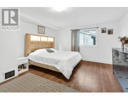 456 JOHN STREET S - 19