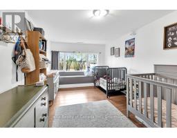 456 JOHN STREET S - 22