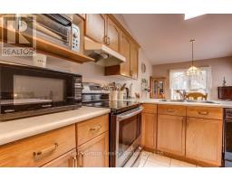 39 YARMOUTH DRIVE - 12