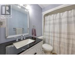 2 MARLBORO COURT - 19