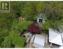 61 BLUEWATER AVENUE - 29
