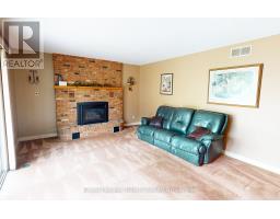 34 MARK CRESCENT - 14