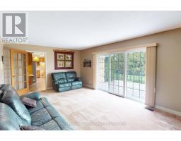 34 MARK CRESCENT - 16