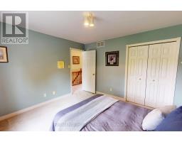34 MARK CRESCENT - 25