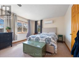 330 SPENCER STREET - 13
