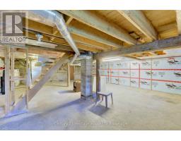 151 HURON STREET - 38