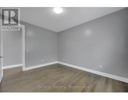 1343 UPPER THAMES DRIVE - 32