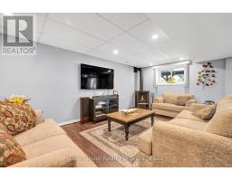 167 CLARENCE AVENUE - 25