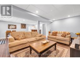 167 CLARENCE AVENUE - 26