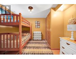 167 CLARENCE AVENUE - 29