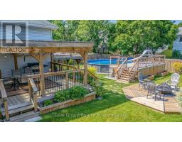 167 CLARENCE AVENUE - 4