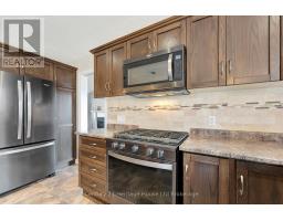 647 SPITFIRE STREET - 14