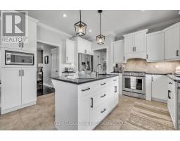 997 RIDGEWOOD DRIVE - 13