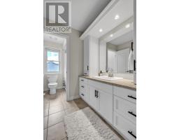 997 RIDGEWOOD DRIVE - 32
