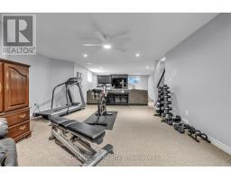 997 RIDGEWOOD DRIVE - 36