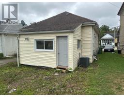 8 ERIE STREET - 20