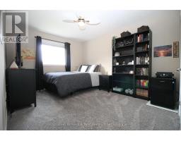 20 SANDY COURT - 26