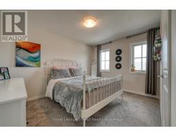 30 LIVINGSTON DRIVE - 23