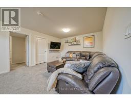 30 LIVINGSTON DRIVE - 28