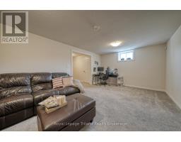 30 LIVINGSTON DRIVE - 29