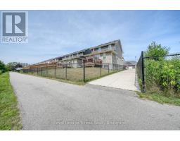 30 LIVINGSTON DRIVE - 40
