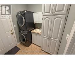 842 SPRINGBANK AVENUE N - 24