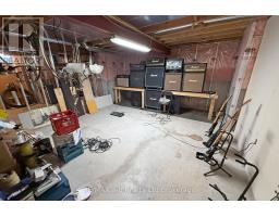 842 SPRINGBANK AVENUE N - 36