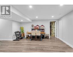 83 WALKER ROAD - 33